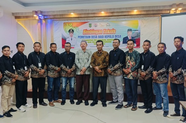 BKAD Bersama Kecamatan Pelangiran, Kemuning, dan Teluk Belengkong Gelar Bimbingan Teknis Pemetaan Desa Bagi Kepala Desa Tahun 2024