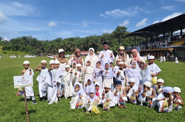 PAUD Berkah Hidayah Desa Lubuk Besar Ikuti Manasik Haji se-Kecamatan Kemuning, Dihadiri Langsung oleh Kepala Desa.